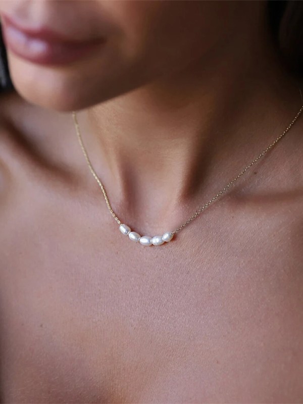 H36d3cd3fa0884e8e8f8d2c8862c0686dn.webp Stainless Steel Curved Freshwater Pearls Minimalist Link Chain Pendant Necklace