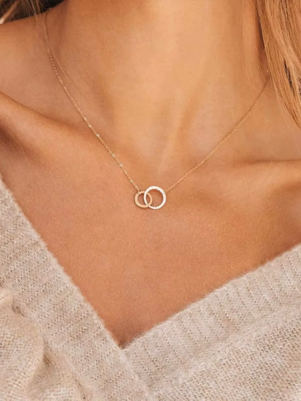 Hfd0ddfac05f3467fb54dce1bfe5596bfO Women's Vintage Style Double Ring Round Pendant Elegant Simple Daily Wear Necklace